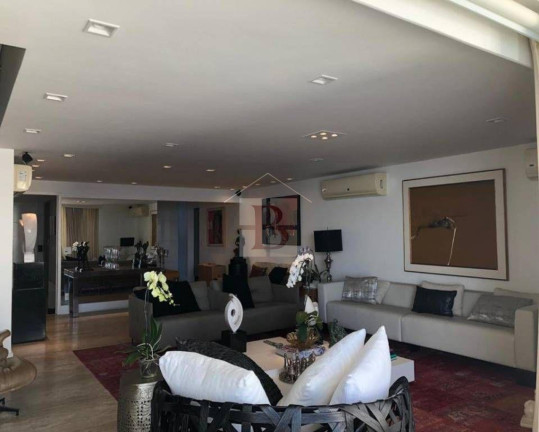 Imagem Cobertura com 3 Quartos à Venda, 510 m² em Icaraí - Niterói