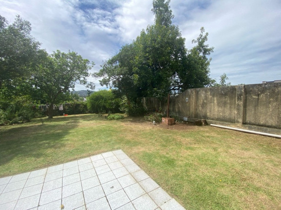 Imagem Casa com 3 Quartos à Venda, 293 m² em Jardim Do Salso - Porto Alegre