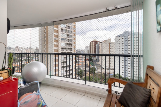 Apartamento com 3 Quartos à Venda, 80 m² em Vila Gumercindo - São Paulo