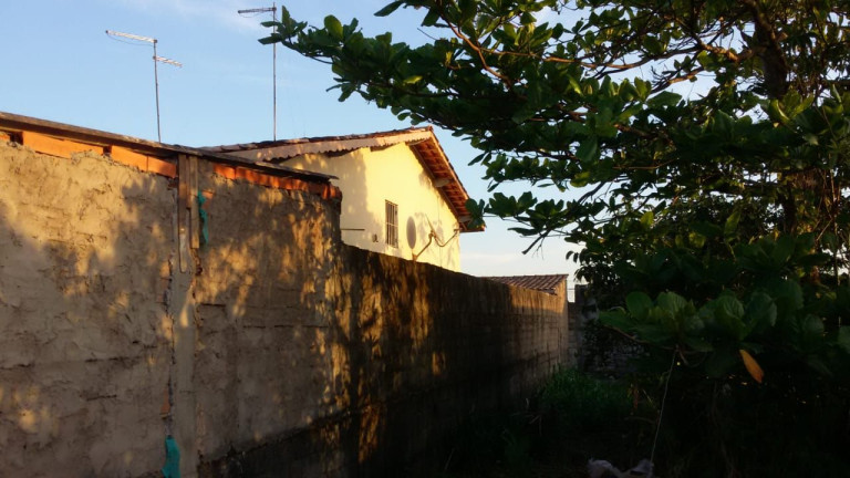 Imagem Casa com 1 Quarto à Venda, 125 m² em Jussara - Mongaguá Imagem Casa com 1 Quarto à Venda, 125 m² em Jussara - Mongaguá