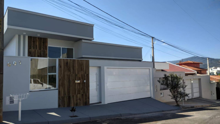Casa com 3 Quartos à Venda, 300 m² em Terras De São José - São João Da Boa Vista