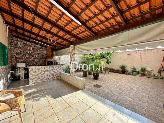 Casa com 3 Quartos à Venda, 188 m² em Vila Novo Horizonte - Goiânia