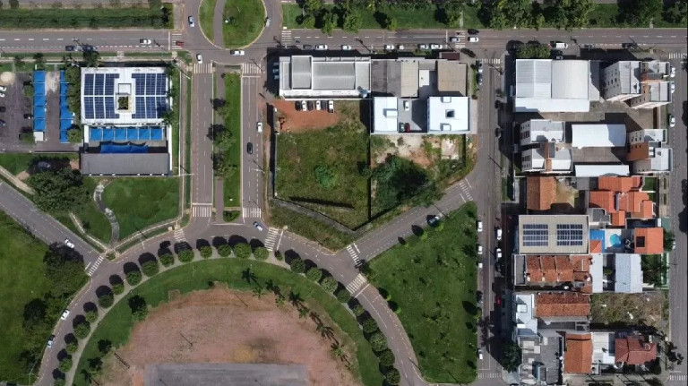 Terreno à Venda, 1.021 m² em Setor Comercial - Sinop