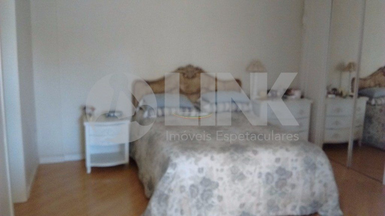 Imagem Apartamento com 3 Quartos à Venda, 194 m² em Auxiliadora - Porto Alegre
