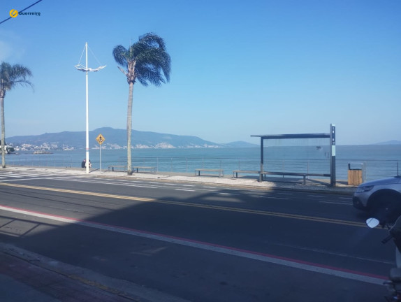 Imagem Casa com 2 Quartos à Venda, 200 m² em Coqueiros - Florianópolis Imagem Casa com 2 Quartos à Venda, 200 m² em Coqueiros - Florianópolis