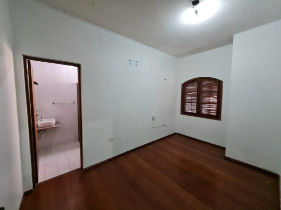 Imagem Casa com 4 Quartos à Venda ou Locação, 130 m² em Bela Aliança - São Paulo Imagem Casa com 4 Quartos à Venda ou Locação, 130 m² em Bela Aliança - São Paulo