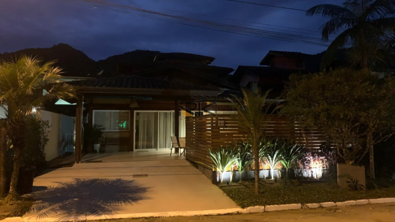 Imagem Casa de Condomínio com 4 Quartos à Venda, 207 m² em Horto Florestal - Ubatuba Imagem Casa de Condomínio com 4 Quartos à Venda, 207 m² em Horto Florestal - Ubatuba