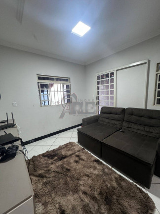 Imagem Casa com 3 Quartos à Venda, 200 m² em Independência - Montes Claros Imagem Casa com 3 Quartos à Venda, 200 m² em Independência - Montes Claros
