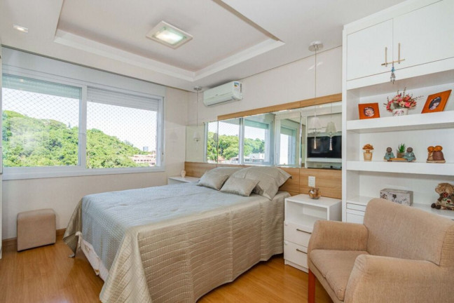 Imagem Imóvel com 3 Quartos à Venda, 110 m² em Santa Tereza - Porto Alegre Imagem Imóvel com 3 Quartos à Venda, 110 m² em Santa Tereza - Porto Alegre