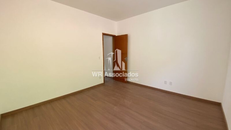 Imagem Casa com 3 Quartos à Venda, 217 m²