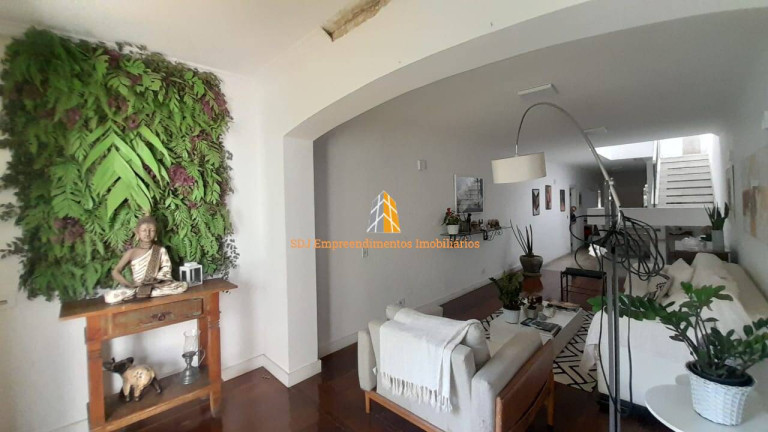 Imagem Sobrado com 4 Quartos à Venda, 240 m² em Instituto De Previdência - São Paulo Imagem Sobrado com 4 Quartos à Venda, 240 m² em Instituto De Previdência - São Paulo
