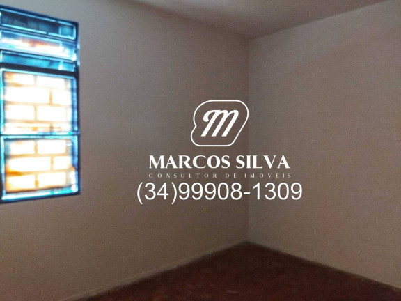 Imagem Casa com 3 Quartos à Venda, 250 m² em Nossa Senhora Aparecida - Uberlândia