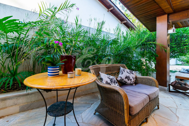 Imagem Casa de Condomínio com 4 Quartos à Venda, 340 m² em Alphaville - Santana De Parnaíba Imagem Casa de Condomínio com 4 Quartos à Venda, 340 m² em Alphaville - Santana De Parnaíba