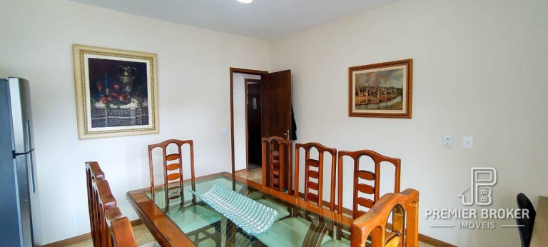 Imagem Casa com 4 Quartos à Venda, 200 m² em Araras - Teresópolis