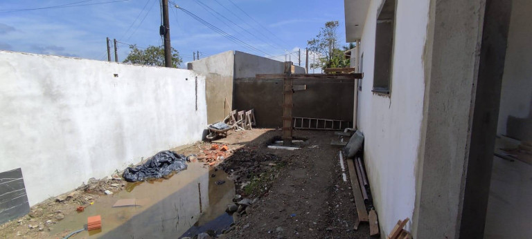 Imagem Casa com 2 Quartos à Venda, 180 m² em São João Batista - Peruíbe Imagem Casa com 2 Quartos à Venda, 180 m² em São João Batista - Peruíbe