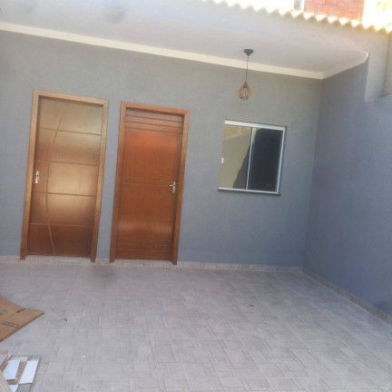 Imagem Casa com 2 Quartos à Venda, em Parque São Bento - Sorocaba Imagem Casa com 2 Quartos à Venda, em Parque São Bento - Sorocaba