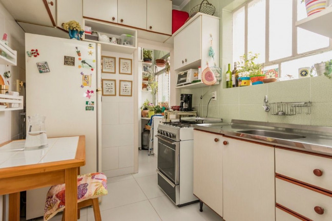 Imagem Imóvel com 2 Quartos à Venda, 60 m² em São João - Porto Alegre