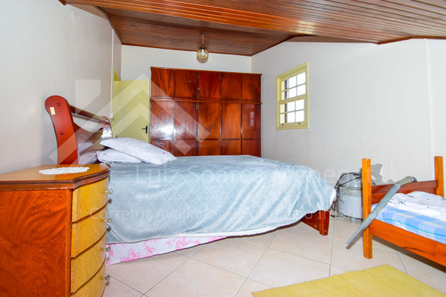 Imagem Casa com 5 Quartos à Venda, 190 m² em Centro - Balneário Rincão