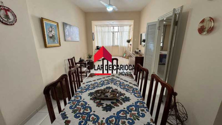 Imagem Apartamento com 2 Quartos à Venda, 72 m² em Copacabana - Rio De Janeiro