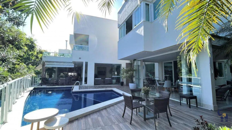 Casa com 6 Quartos à Venda, 965 m² em Alphaville I - Salvador