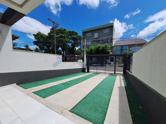 Imagem Sobrado com 3 Quartos à Venda,  em Jardim Planalto - Porto Alegre