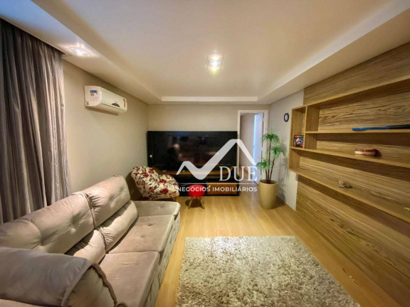 Imagem Casa com 3 Quartos à Venda, 272 m² em Embaré - Santos Imagem Casa com 3 Quartos à Venda, 272 m² em Embaré - Santos