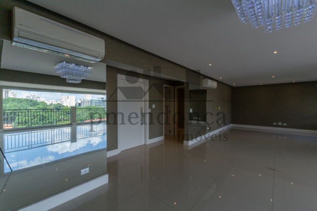 Imagem Apartamento com 4 Quartos à Venda, 244 m² em água Branca - São Paulo