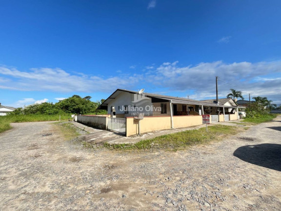 Casa à Venda, 294 m² em Sai Mirim - Itapoá