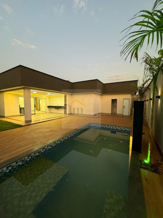 Imagem Casa com 3 Quartos à Venda, 200 m² em Parque Das Flores - Goiânia Imagem Casa com 3 Quartos à Venda, 200 m² em Parque Das Flores - Goiânia