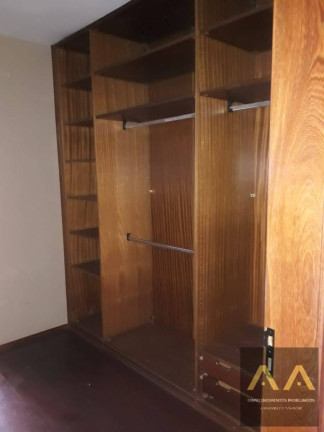 Imagem Casa com 4 Quartos para Alugar,  em São Paulo