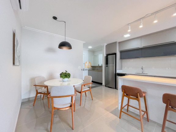Imagem Imóvel com 2 Quartos à Venda, 74 m² em água Verde - Curitiba Imagem Imóvel com 2 Quartos à Venda, 74 m² em água Verde - Curitiba