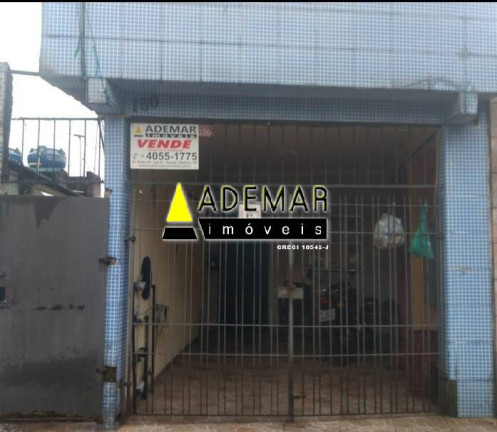 Casa com 6 Quartos à Venda,  em Serraria - Diadema