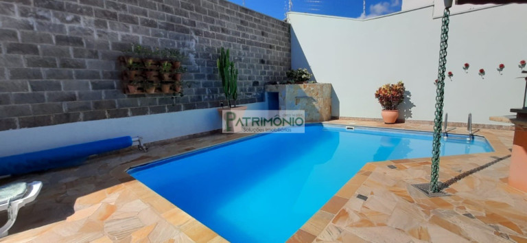 Imagem Casa com 3 Quartos à Venda, 243 m² em Estância Das Flores - Jaguariúna