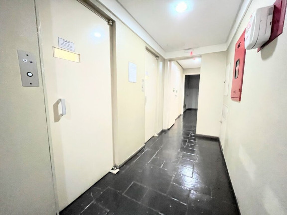 Imagem Imóvel com 2 Quartos à Venda, em Cristal - Porto Alegre Imagem Imóvel com 2 Quartos à Venda, em Cristal - Porto Alegre