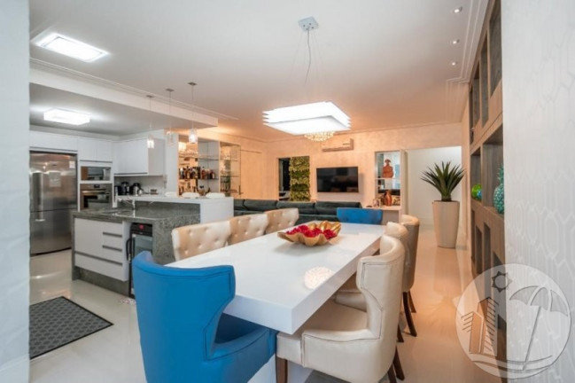 Imagem Apartamento com 3 Quartos à Venda, 133 m² em Centro - Balneário Camboriú