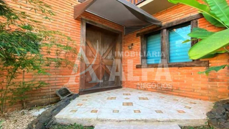 Foto do imóvel Casa com 3 Quartos à Venda, 553 m² em Chácara De La Rocca - Carapicuíba