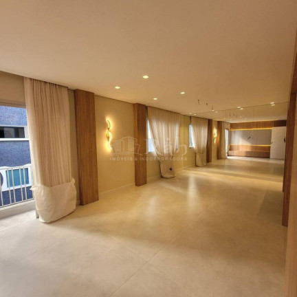 Imagem Apartamento com 3 Quartos à Venda, 145 m² em Centro - Balneário Camboriú Imagem Apartamento com 3 Quartos à Venda, 145 m² em Centro - Balneário Camboriú