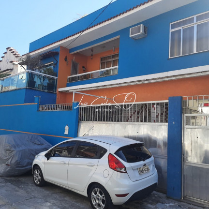 Imagem Imóvel com 4 Quartos à Venda, 110 m² em Madureira - Rio De Janeiro Imagem Imóvel com 4 Quartos à Venda, 110 m² em Madureira - Rio De Janeiro