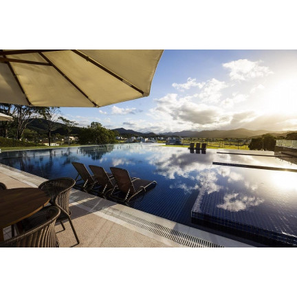 Imagem Casa com 3 Quartos à Venda, 283 m² em Santa Regina - Camboriú