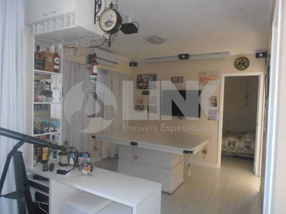 Imagem Apartamento com 3 Quartos à Venda, 62 m² em São Sebastião - Porto Alegre Imagem Apartamento com 3 Quartos à Venda, 62 m² em São Sebastião - Porto Alegre