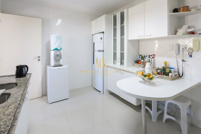 Imagem Apartamento com 4 Quartos à Venda, 249 m² em Centro - Balneário Camboriú Imagem Apartamento com 4 Quartos à Venda, 249 m² em Centro - Balneário Camboriú