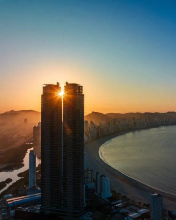 Imagem Apartamento com 4 Quartos à Venda, 261 m² em Barra Sul - Balneário Camboriú Imagem Apartamento com 4 Quartos à Venda, 261 m² em Barra Sul - Balneário Camboriú