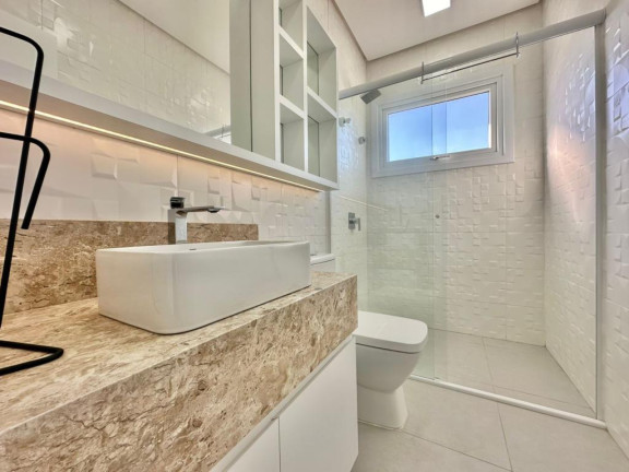 Imagem Casa com 4 Quartos à Venda, 262 m² em Centro - Capao Da Canoa