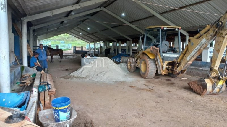 Imagem Imóvel com 5 Quartos à Venda, 375 m² em Pinhal Novo - Lorena