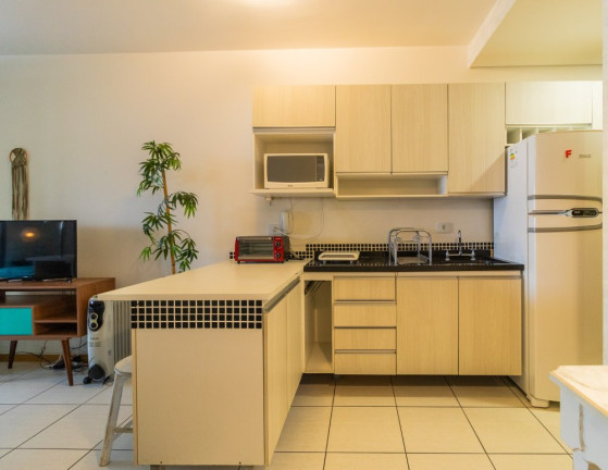 Imagem Apartamento com 1 Quarto à Venda, 34 m² em Centro - Curitiba Imagem Apartamento com 1 Quarto à Venda, 34 m² em Centro - Curitiba
