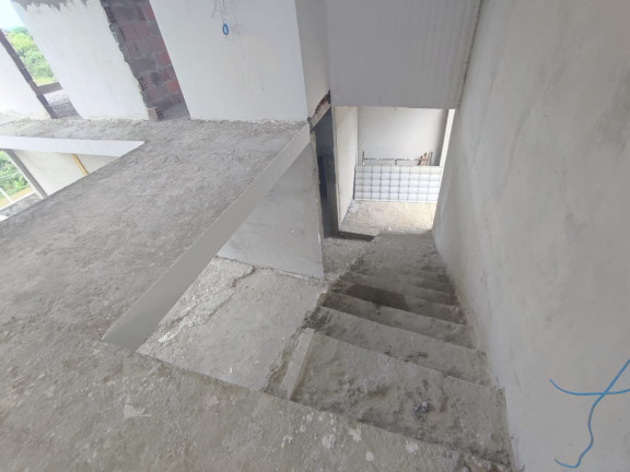 Imagem Casa com 4 Quartos à Venda, 280 m² em Recreio Ipitanga - Lauro De Freitas