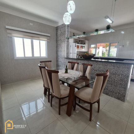Imagem Casa com 1 Quarto à Venda, 180 m² em Piracangaguá - Taubaté