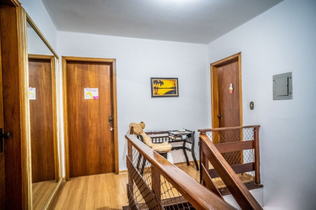 Imagem Casa com 3 Quartos à Venda, 247 m² em Jardim Planalto - Porto Alegre