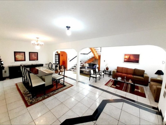 Imagem Sobrado com 5 Quartos à Venda, 350 m² em São Judas - Itajaí Imagem Sobrado com 5 Quartos à Venda, 350 m² em São Judas - Itajaí