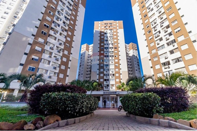 Foto do imóvel Imóvel com 2 Quartos à Venda,  em Vila Ipiranga - Porto Alegre